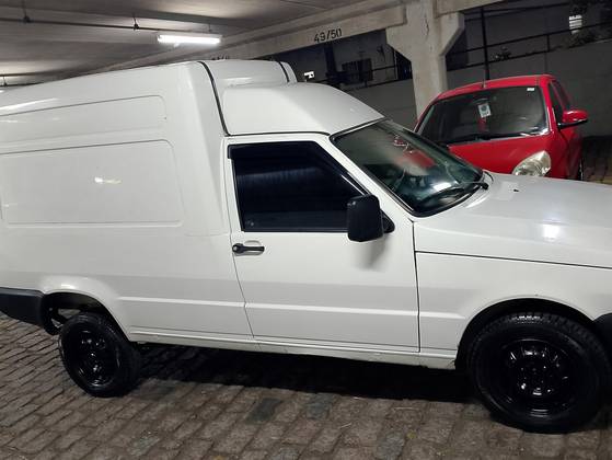 FIAT FIORINO 1.3 MPI FIRE FURGÃO 8V GASOLINA 2P MANUAL FIAT FIORINO 1.3 MPI FIRE FURGÃO 8V GASOLINA 2P MANUAL
